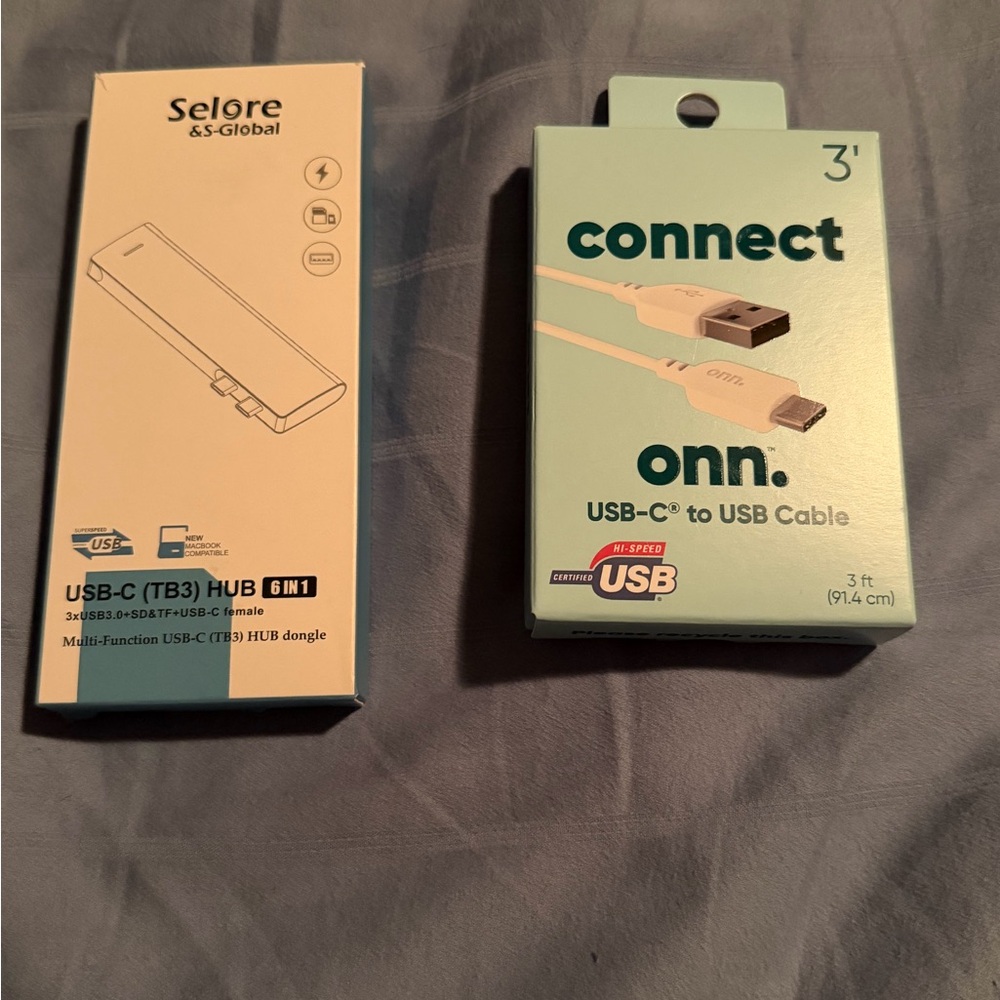 Selore USB-C Hub and Onn USB-C Cable
